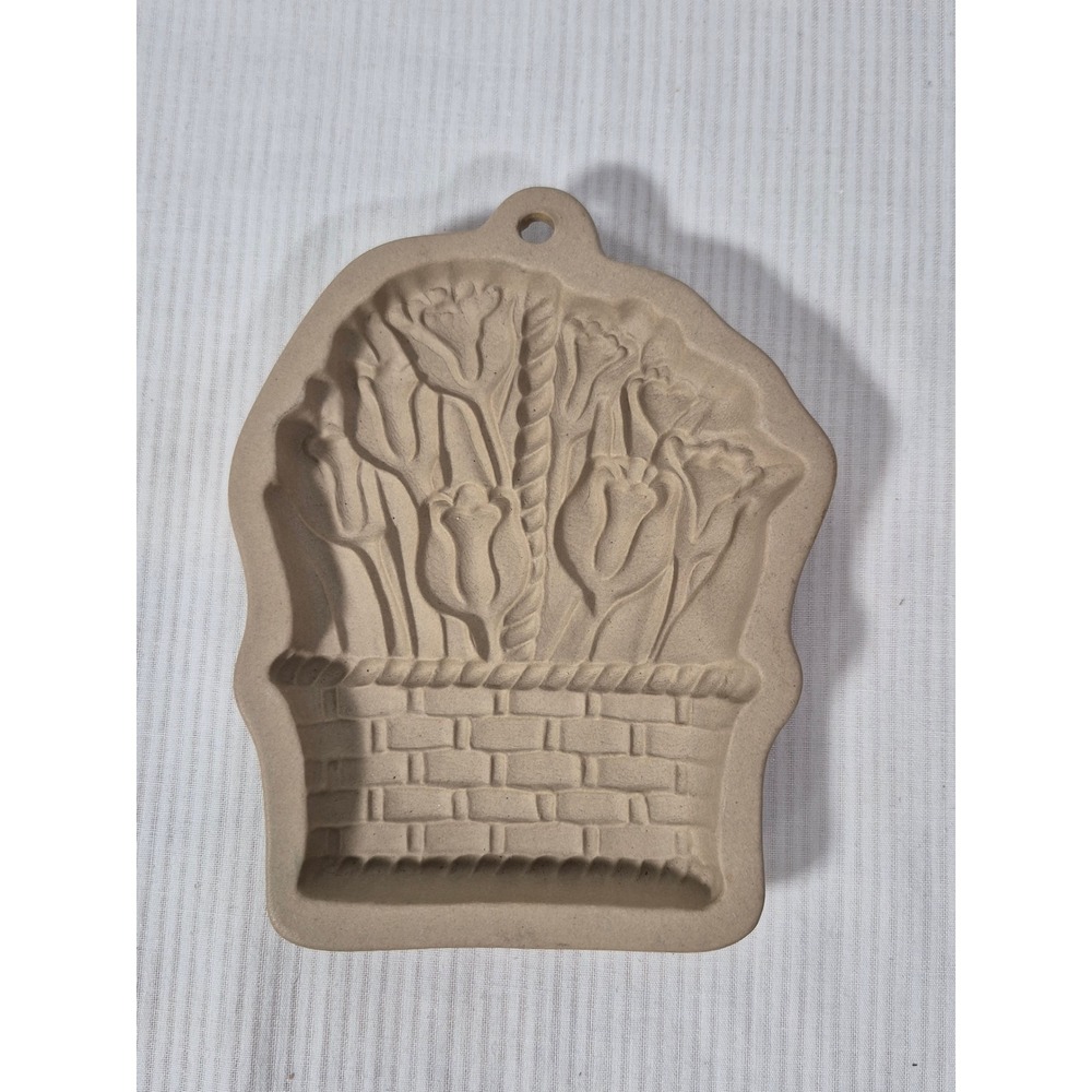 Wilton Stoneware Basket of Tulips Shortbread Cookie Mold 1997